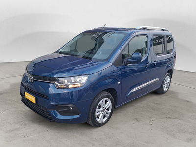 Toyota Proace City Verso City Verso 1.5D 100 CV S&amp;S Short D Executive del 2020 usata a Ancona