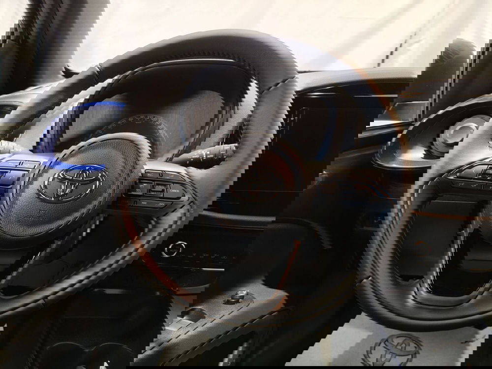 Toyota Aygo X nuova a Roma (10)