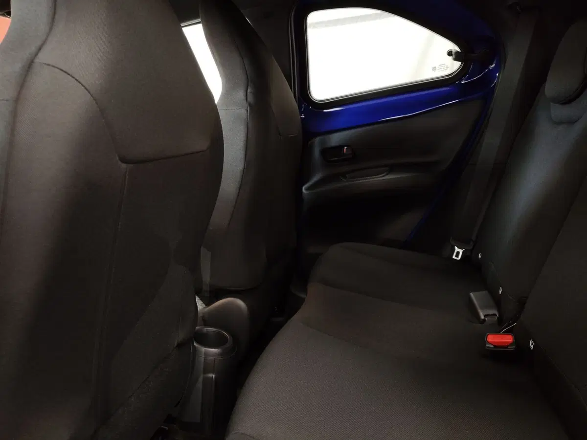 Toyota Aygo X nuova a Roma (14)