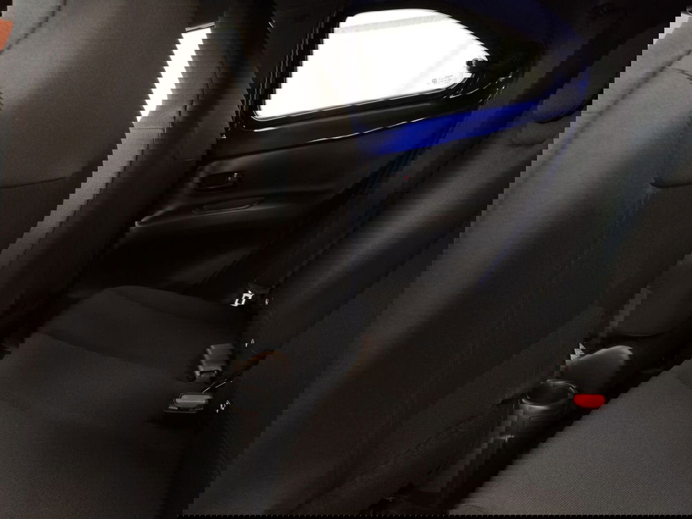 Toyota Aygo X nuova a Roma (14)
