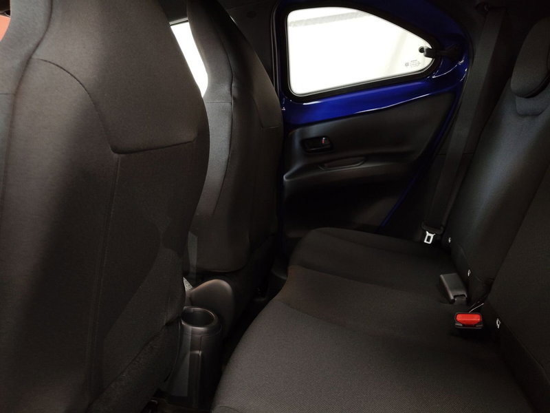 Toyota Aygo X nuova a Roma (14)