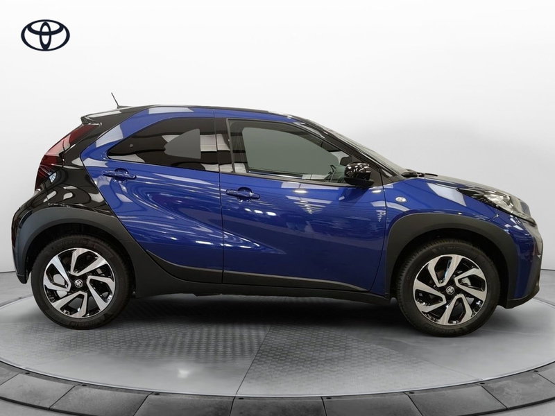 Toyota Aygo X nuova a Roma (16)