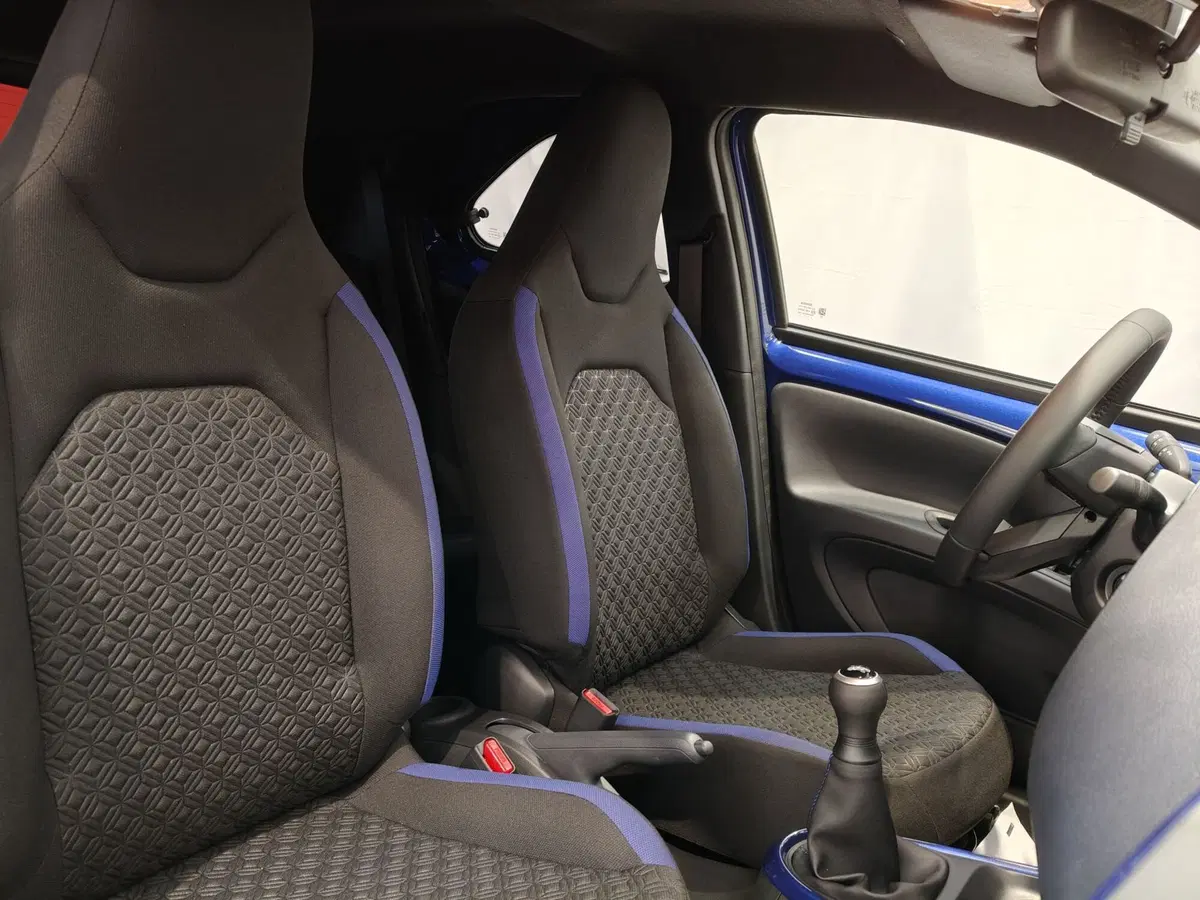 Toyota Aygo X nuova a Roma (6)
