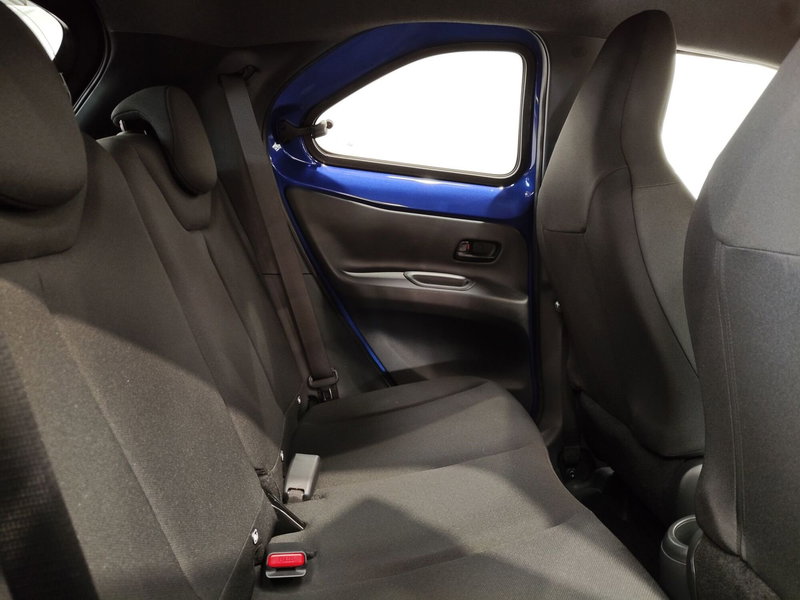 Toyota Aygo X nuova a Roma (7)