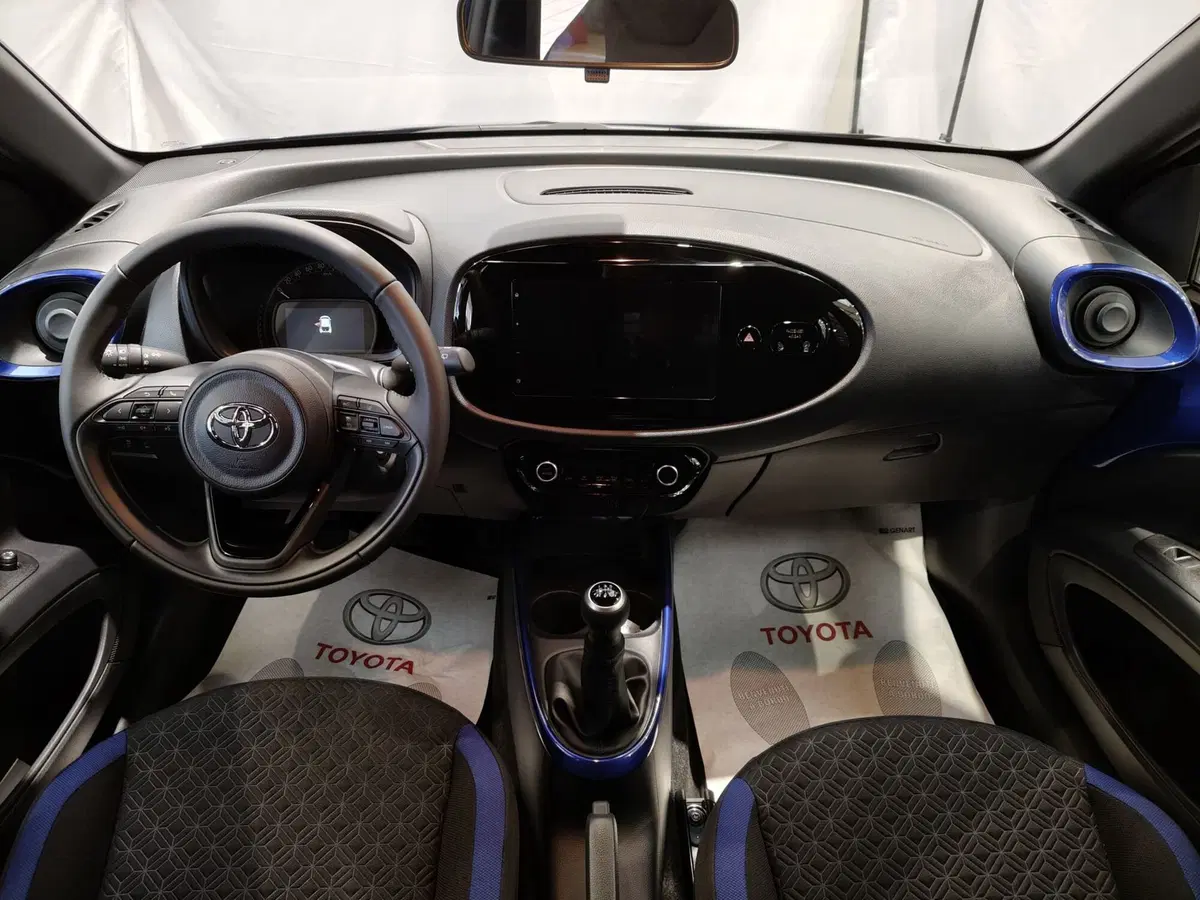 Toyota Aygo X nuova a Roma (8)