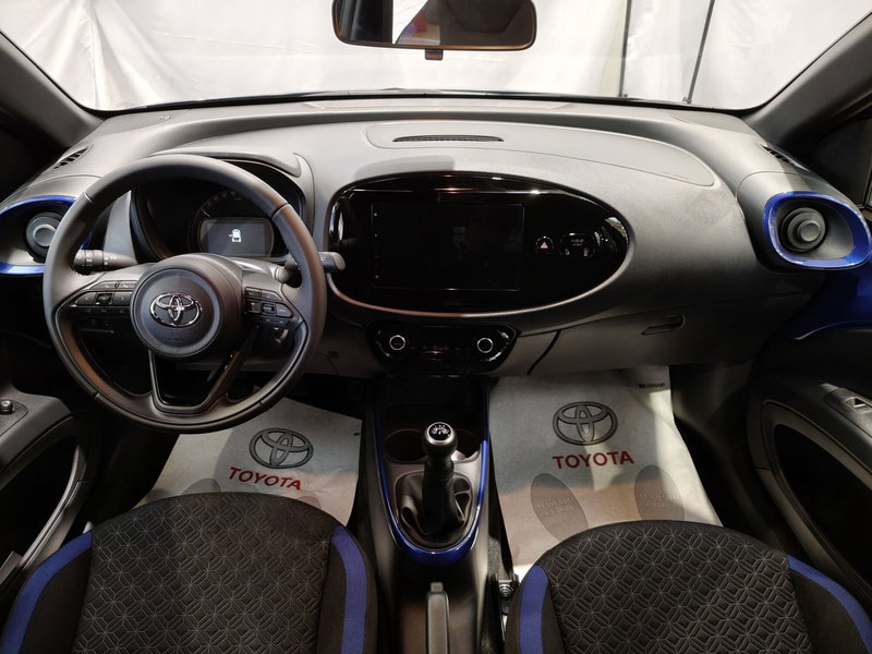 Toyota Aygo X nuova a Roma (8)