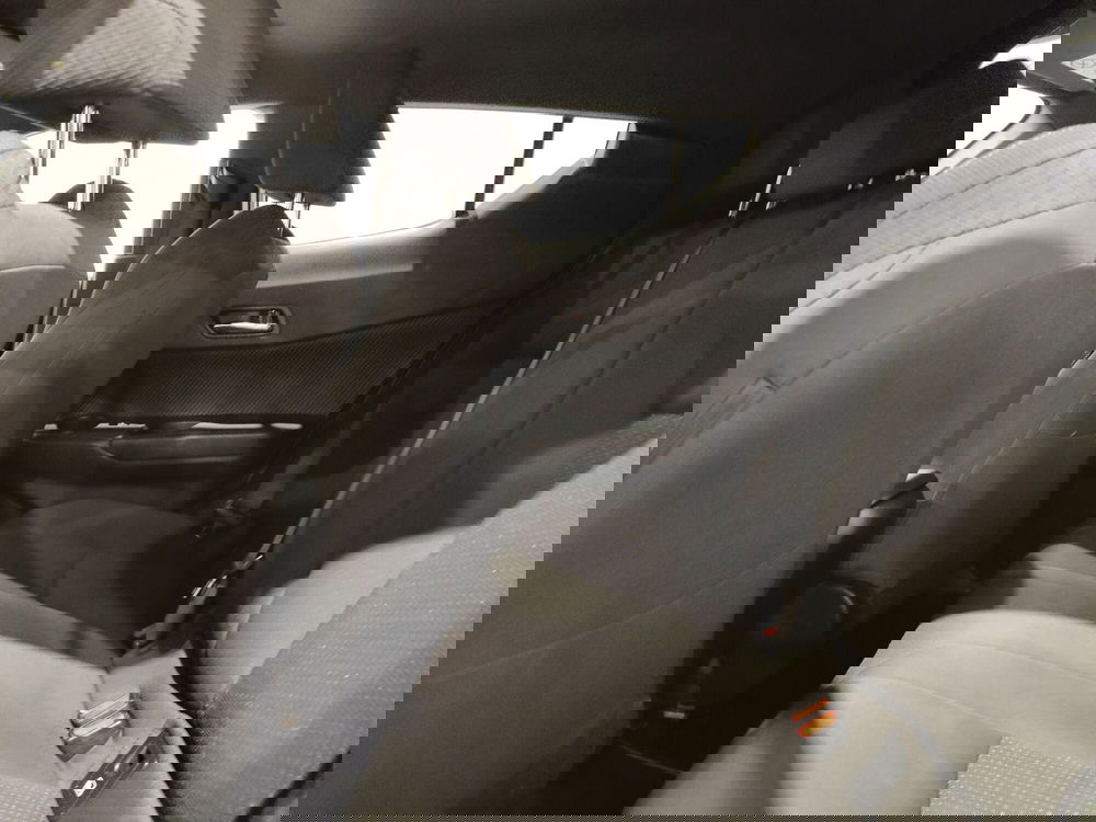 Toyota Toyota C-HR usata a Roma (15)