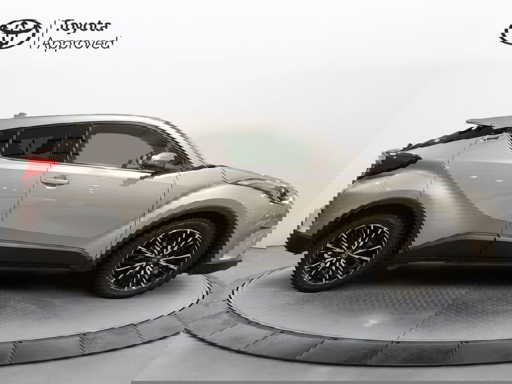 Toyota Toyota C-HR usata a Roma (17)