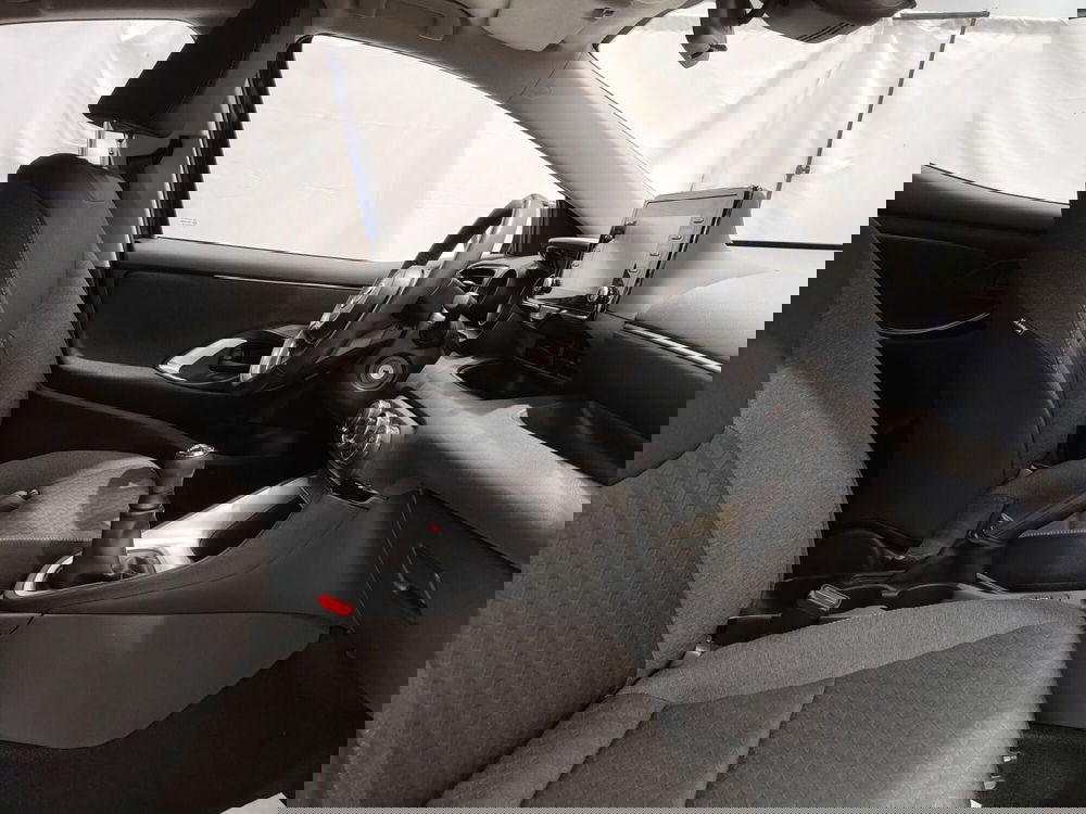 Toyota Yaris usata a Roma (6)