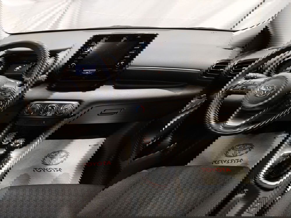 Toyota Yaris usata a Roma (9)