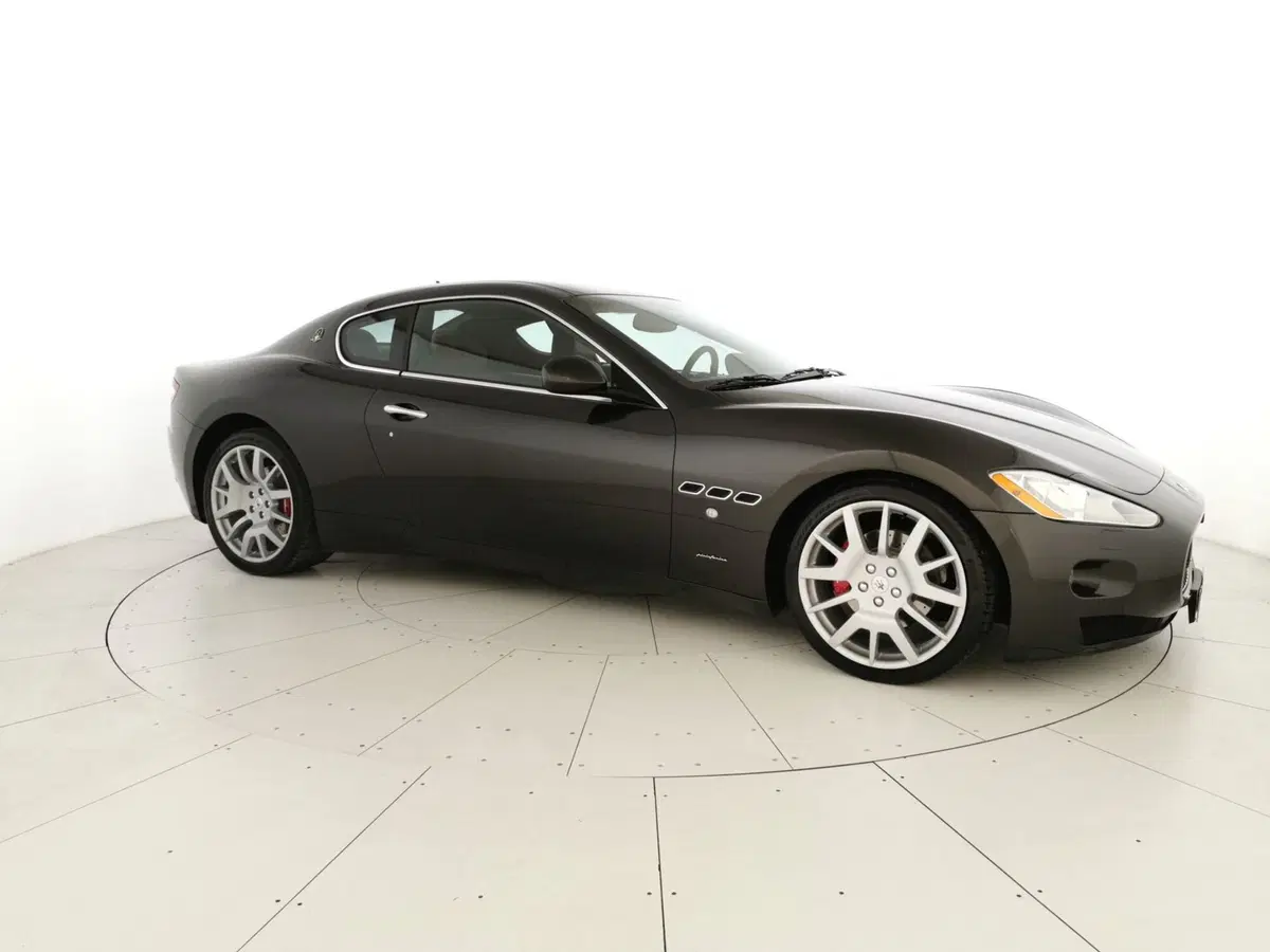 Maserati Granturismo usata a Chieti (4)