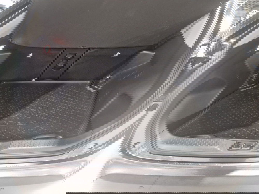 Toyota Yaris Cross usata a Frosinone (11)