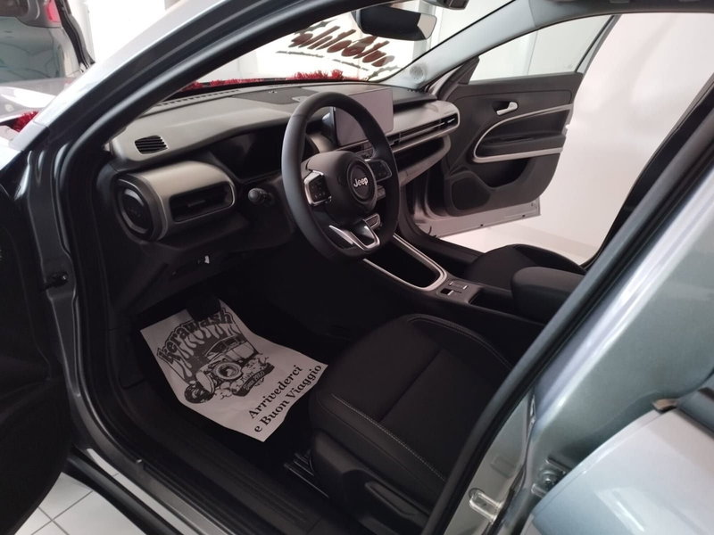 Jeep Avenger nuova a Reggio Emilia (6)