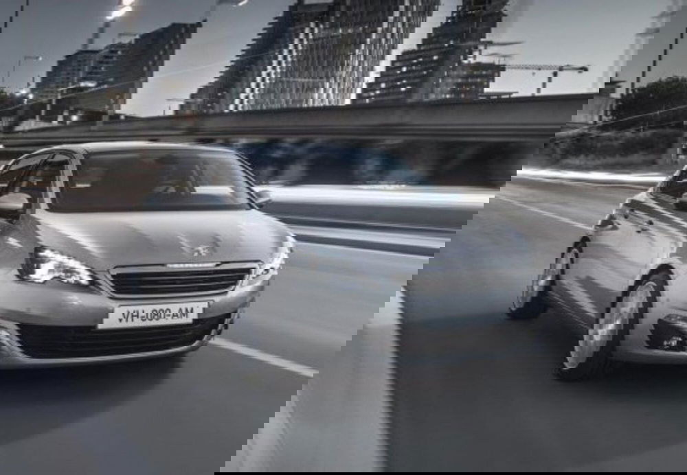 Peugeot 308 usata a Parma (18)