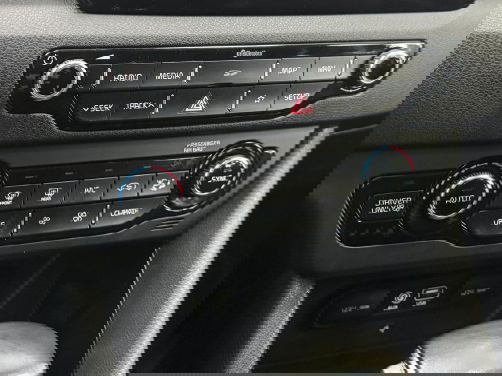 Kia Niro usata a Como (18)