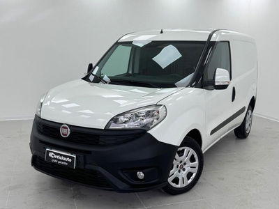Fiat Dobl&ograve; Furgone 1.6 MJT 105CV PC-TN Cargo Lamierato SX del 2016 usata a Lurate Caccivio