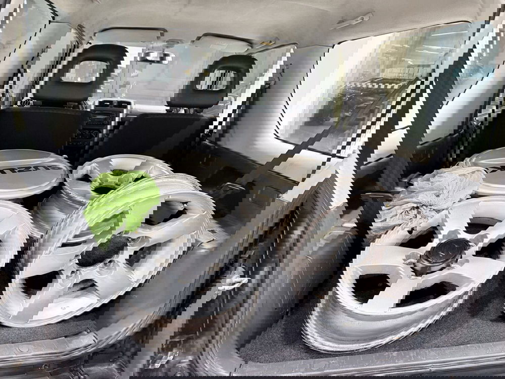 Suzuki Jimny usata a Latina (10)