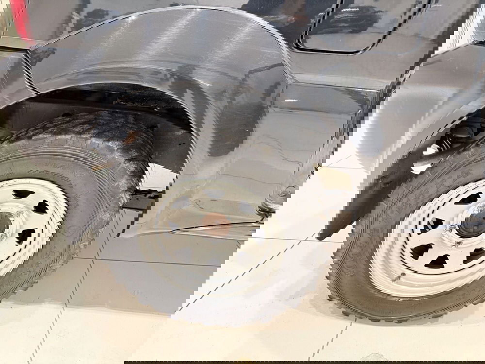 Suzuki Jimny usata a Latina (17)