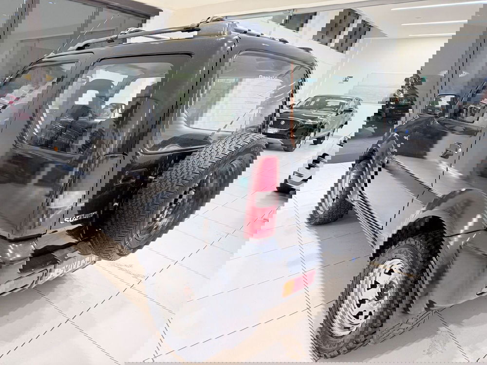 Suzuki Jimny usata a Latina (4)