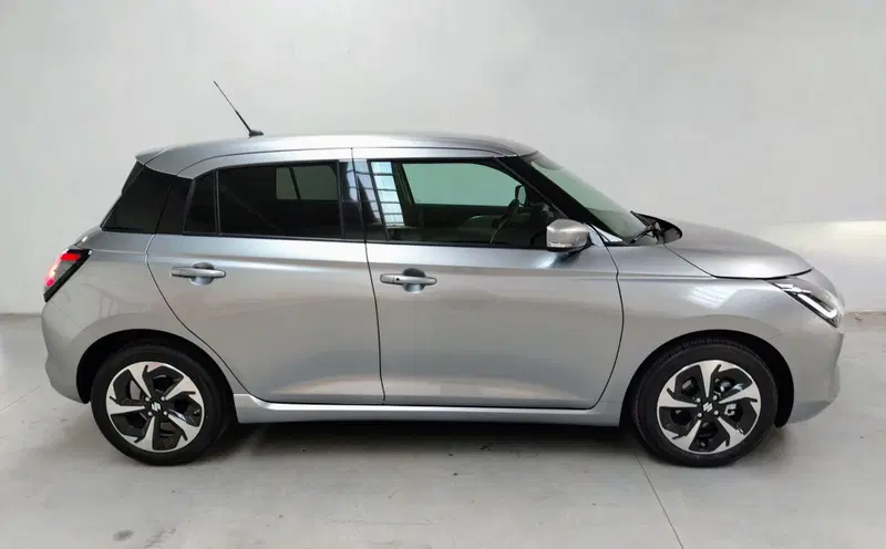 Suzuki Swift nuova a Rovigo (12)