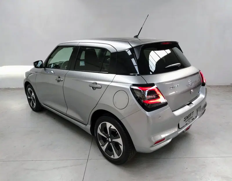 Suzuki Swift nuova a Rovigo (13)
