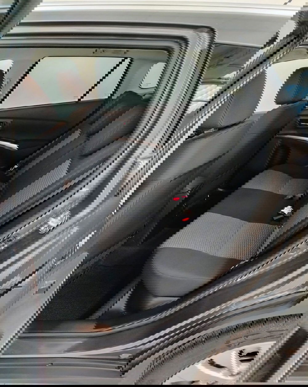 Suzuki S-Cross nuova a Rovigo (7)