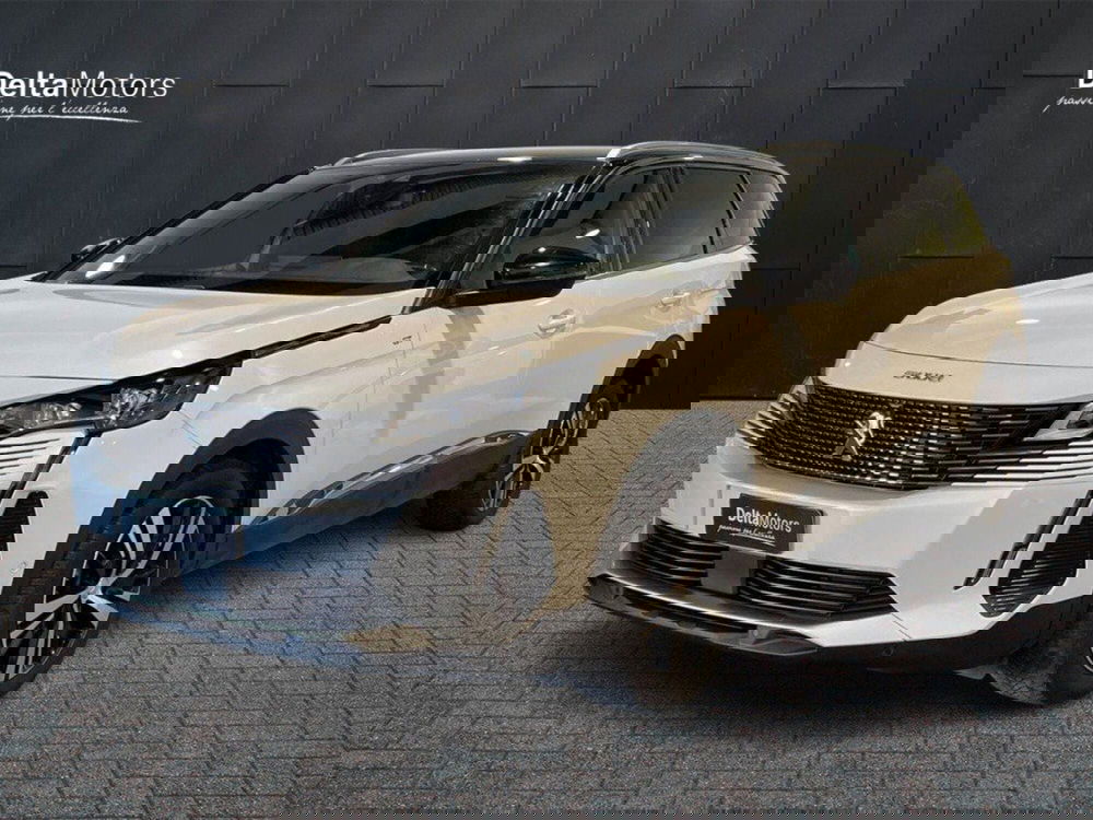 Peugeot 5008 usata a Macerata