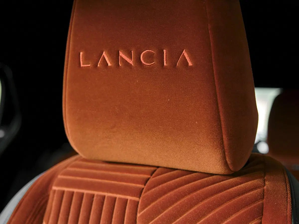 Lancia Ypsilon nuova a Prato (10)