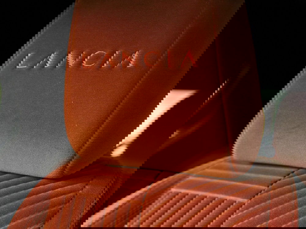 Lancia Ypsilon nuova a Prato (10)