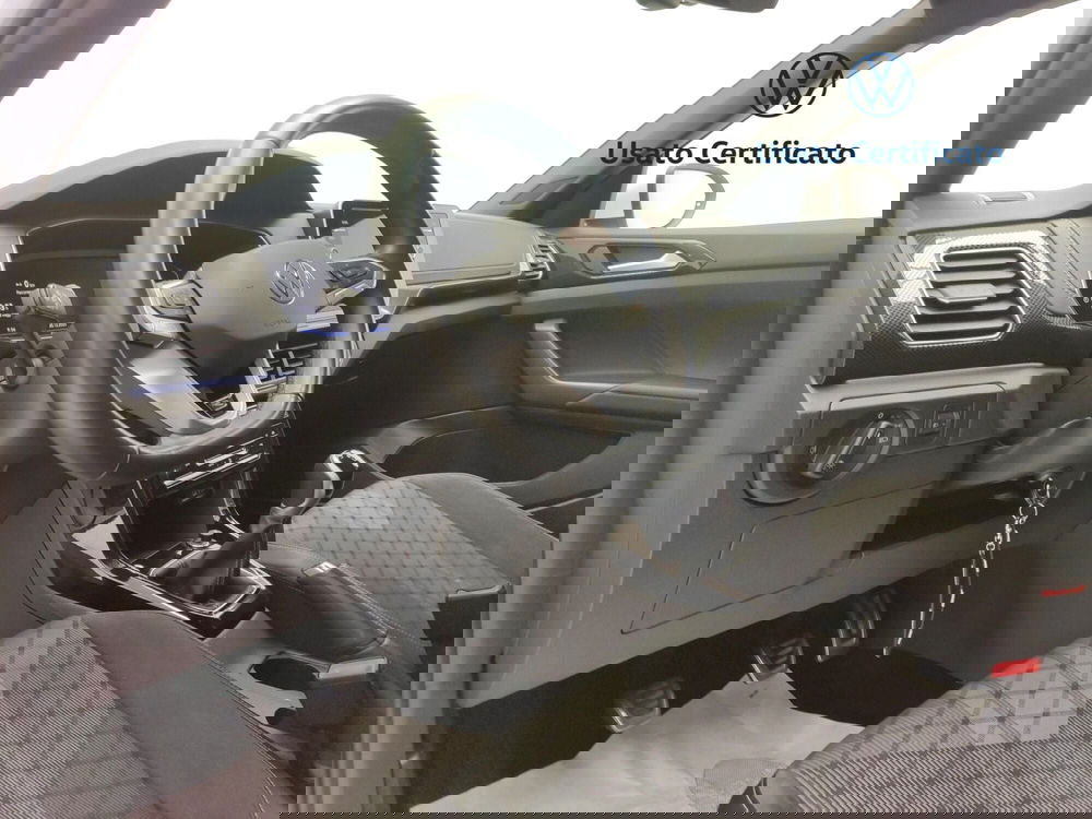Volkswagen T-Cross usata a Avellino (18)