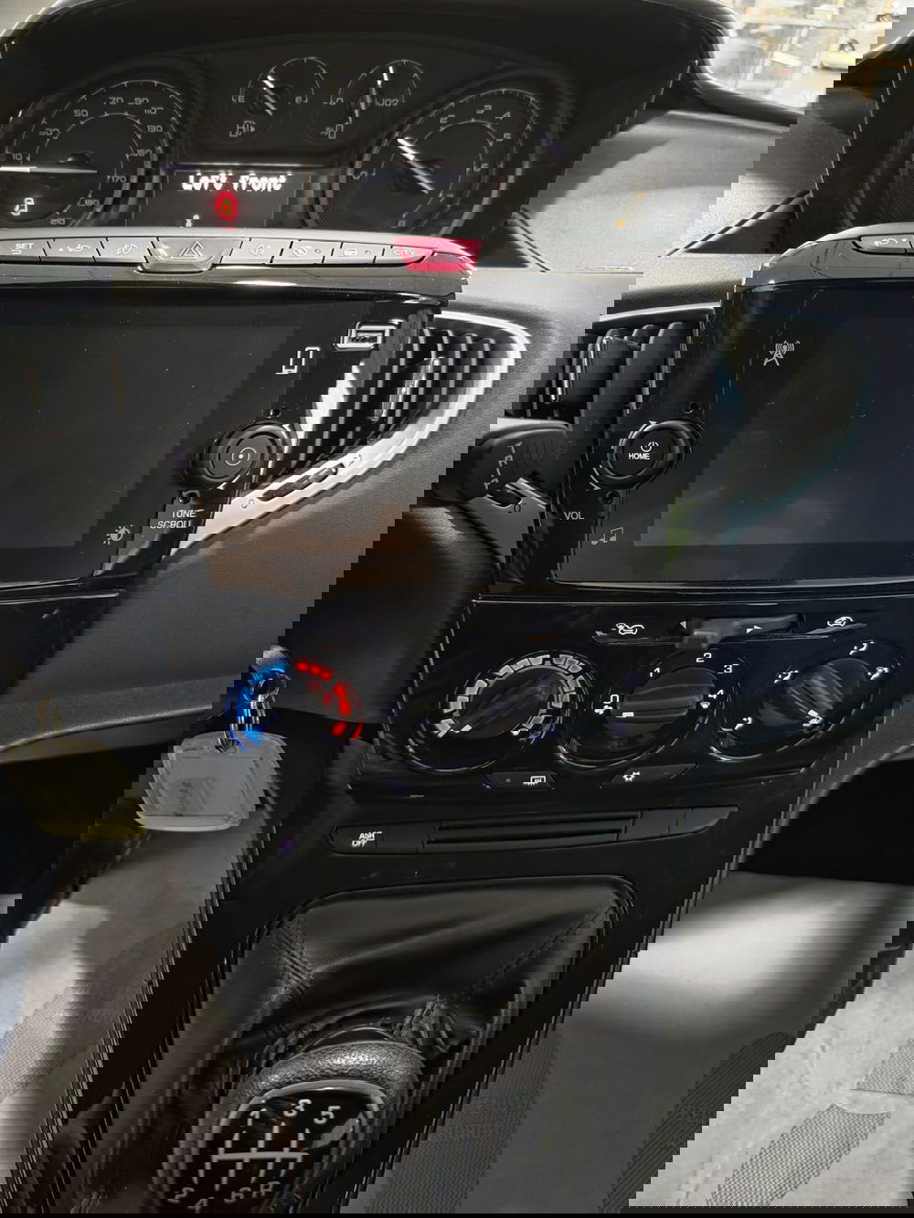 Lancia Ypsilon usata a Prato (11)
