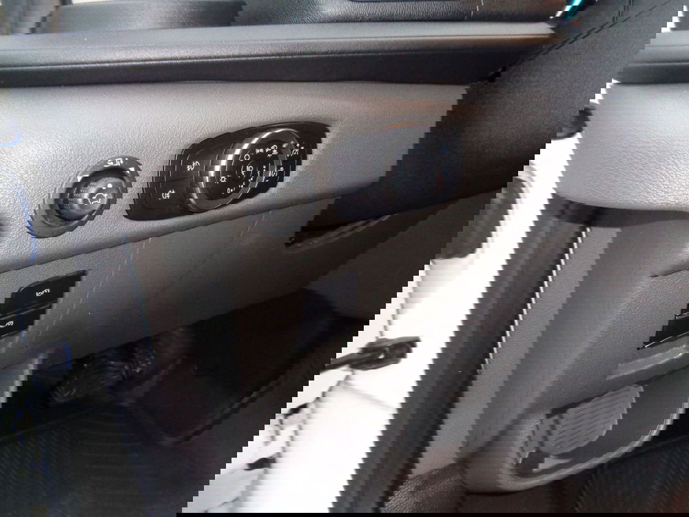 Ford E-Transit Furgone usata a Treviso (8)