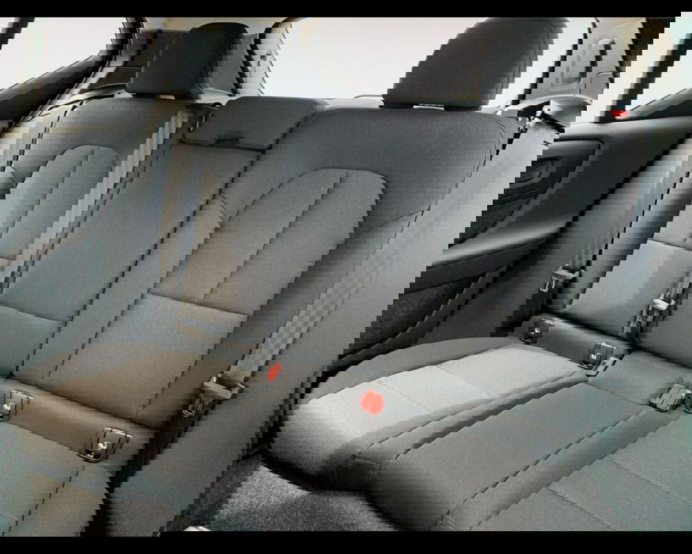 Volvo XC40 nuova a Ravenna (14)