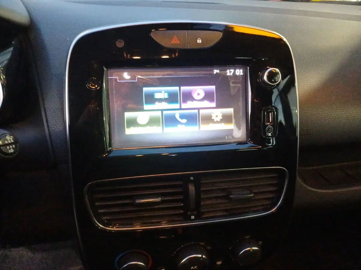 Renault Clio usata a Frosinone (11)
