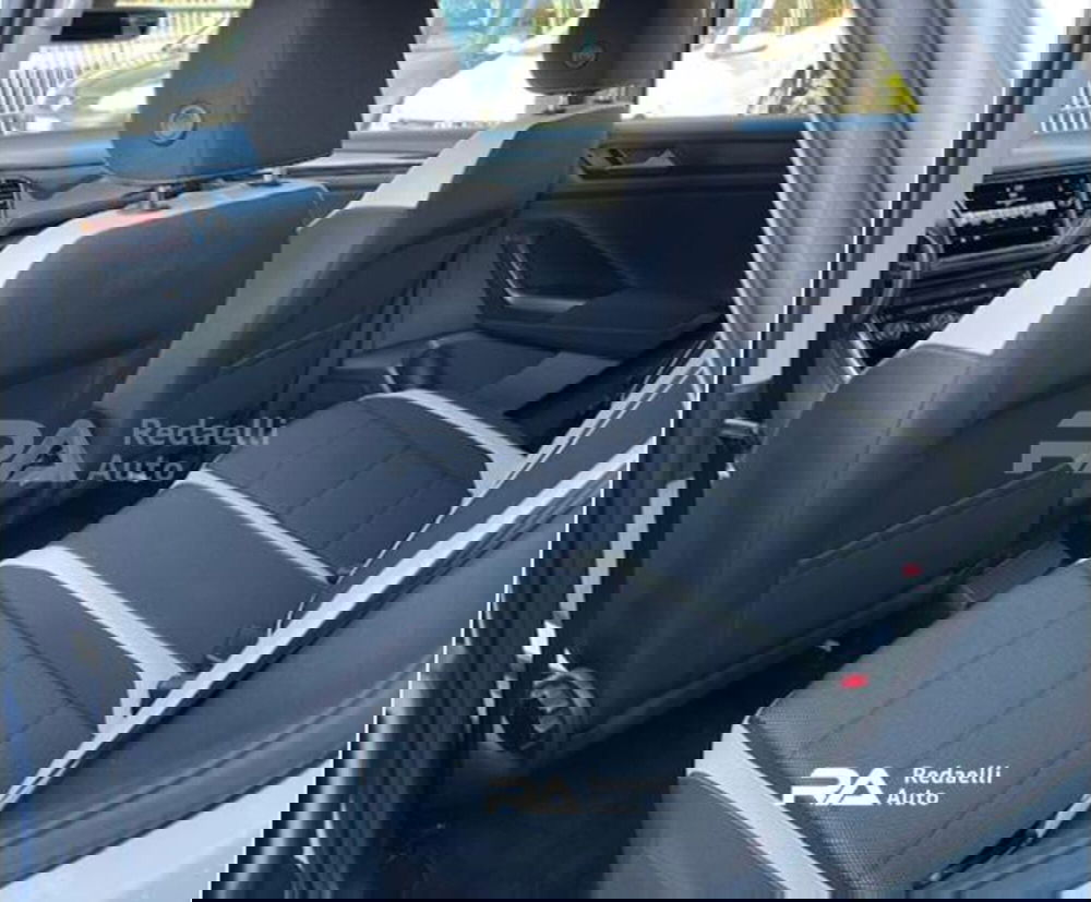 Volkswagen T-Roc usata a Lecco (9)