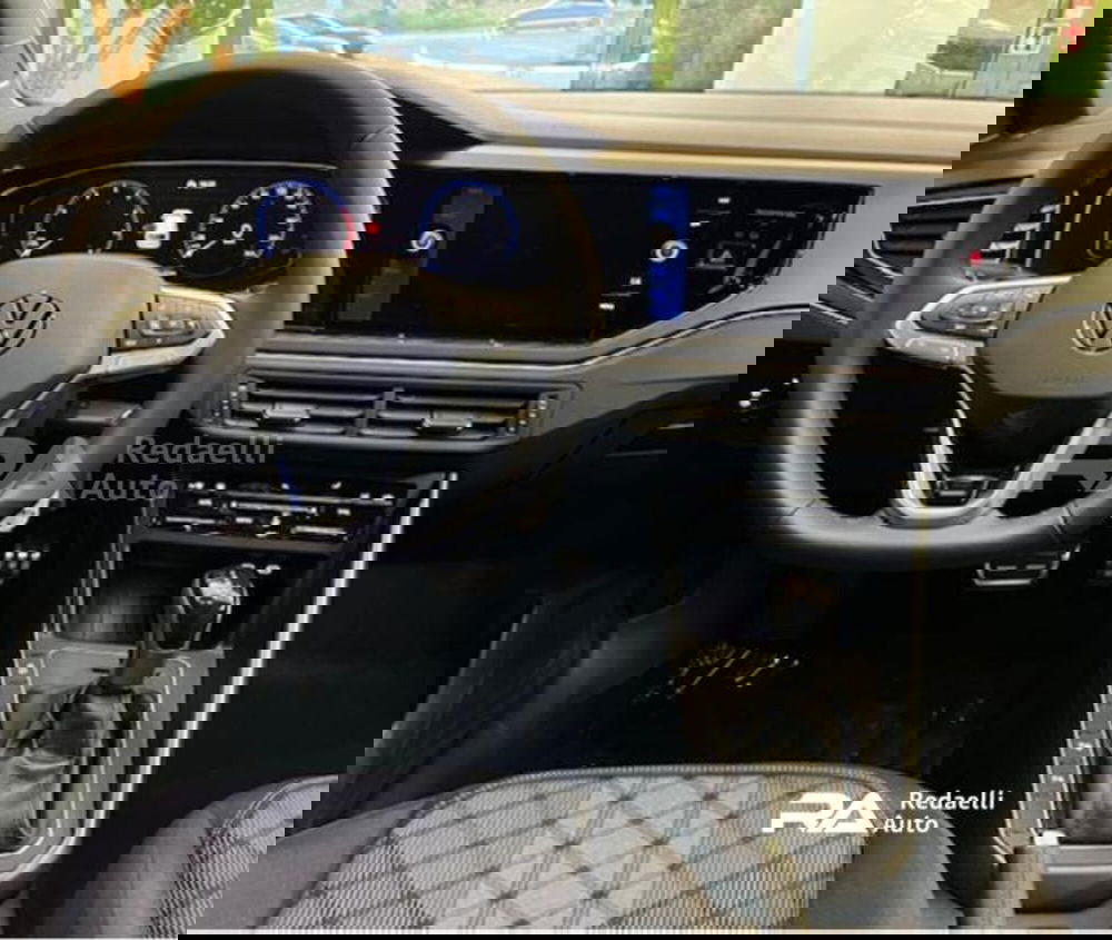 Volkswagen Polo nuova a Lecco (8)