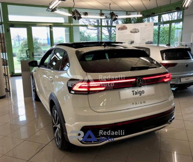 Volkswagen Taigo nuova a Lecco (4)