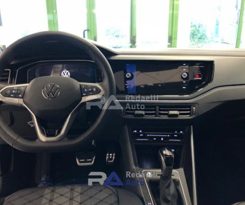 Volkswagen Taigo nuova a Lecco (7)