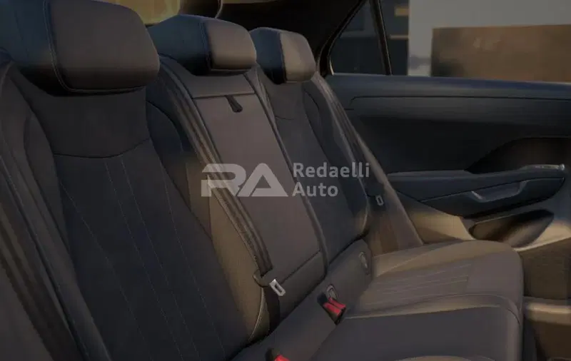 Volkswagen T-Roc nuova a Lecco (9)