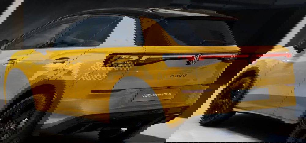 Volkswagen T-Roc nuova a Lecco (3)