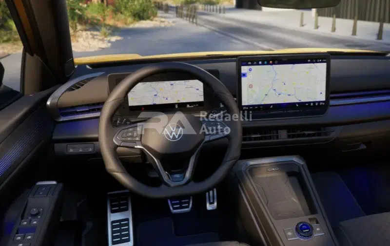 Volkswagen T-Roc nuova a Lecco (6)