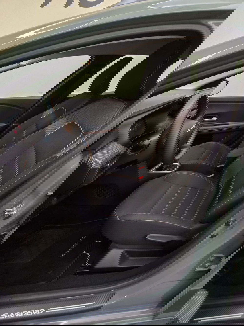 Dacia Sandero usata a Verona (15)