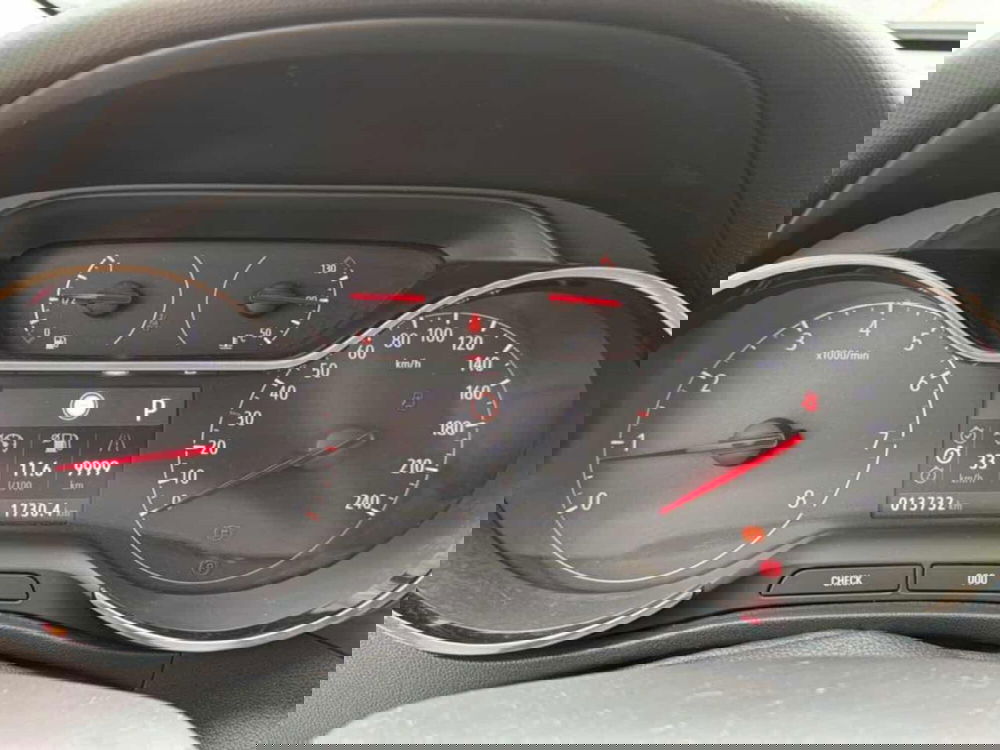 Opel Crossland usata a Foggia (17)