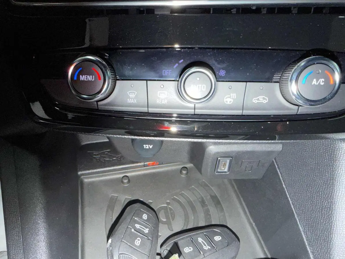 Opel Mokka nuova a Foggia (13)