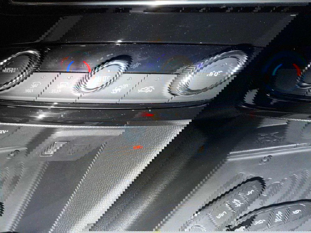 Opel Mokka nuova a Foggia (13)