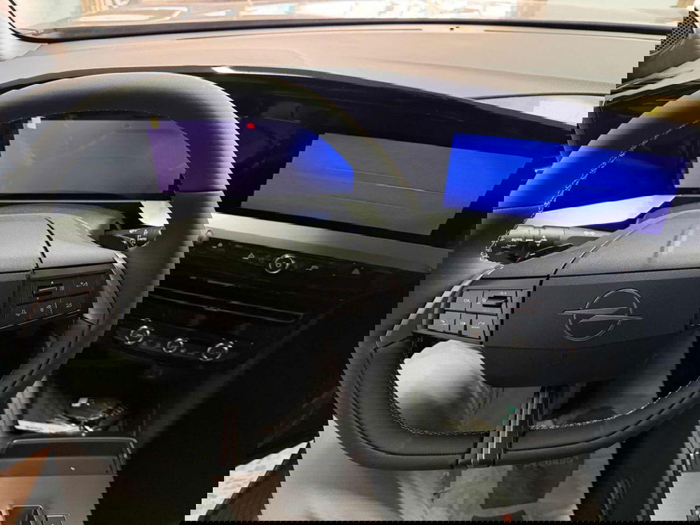 Opel Mokka nuova a Foggia (9)