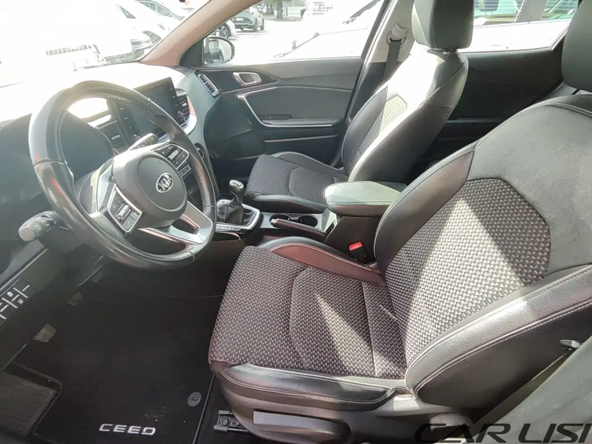 Kia XCeed usata a Foggia (7)