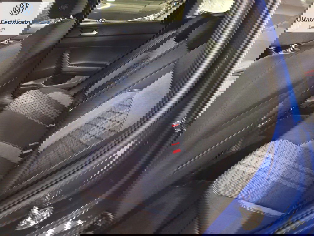 Volkswagen Taigo nuova a Genova (10)