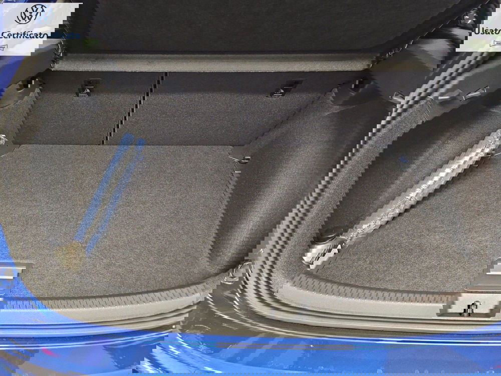 Volkswagen Taigo nuova a Genova (9)