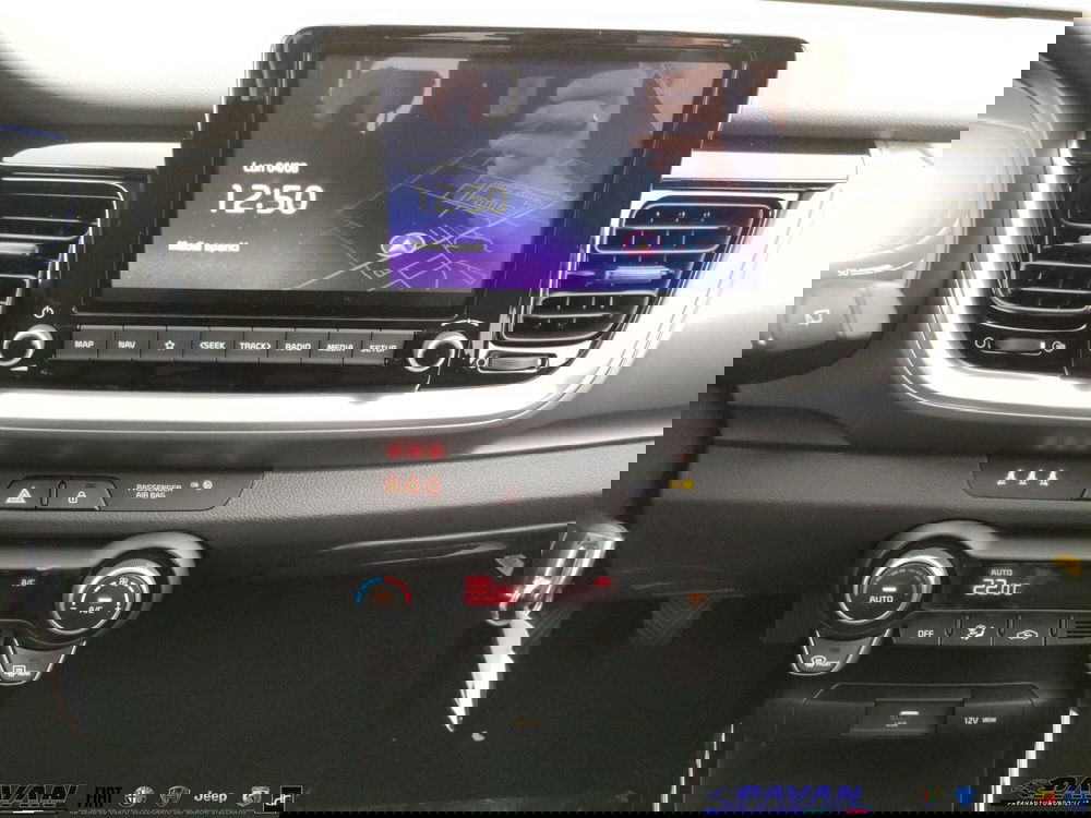 Kia Stonic nuova a Padova (18)